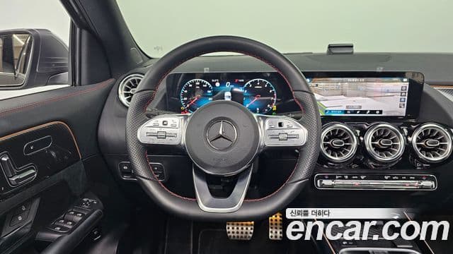 Mercedes-Benz GLA-Class 2023 — ფოტო 12/20