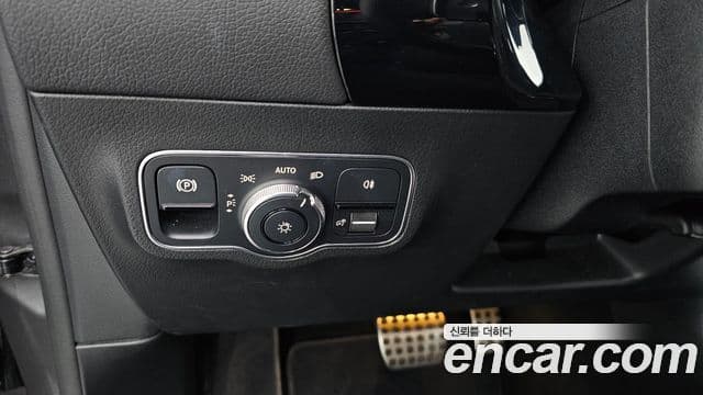 Mercedes-Benz GLA-Class 2023 — ფოტო 17/20