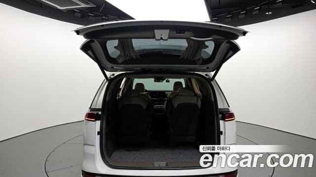 Kia Carnival 2021 — Фото 20/20
