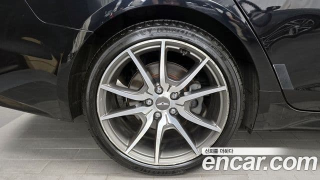 Genesis G70 2020 — Photo 17/20
