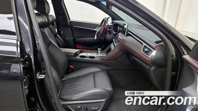 Genesis G70 2020 — Photo 14/20