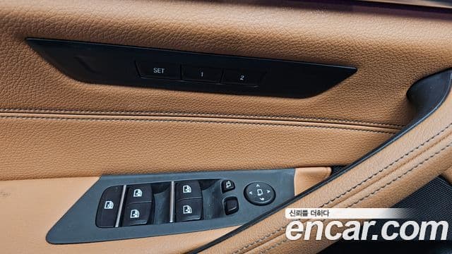 BMW 5 Series 2018 — Şəkil 17/20