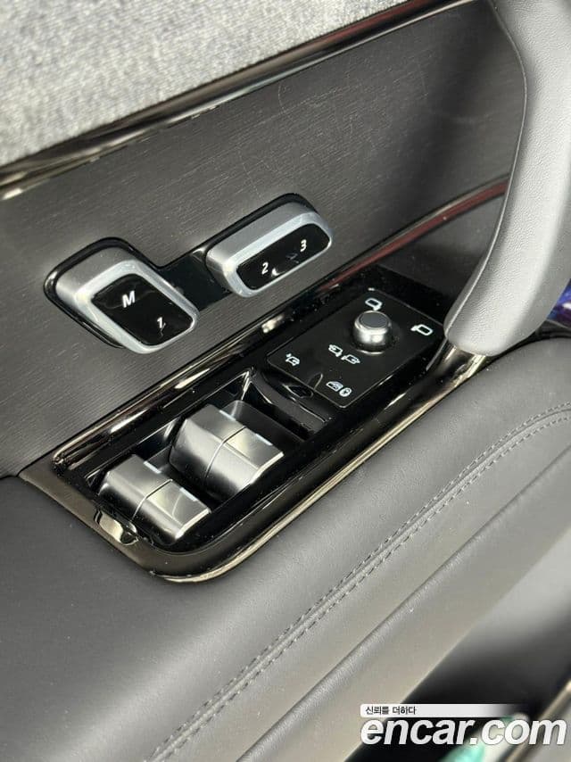 Land Rover Range Rover Sport 2025 — ფოტო 11/19