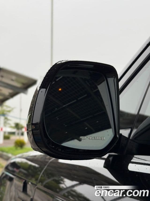 Land Rover Range Rover Sport 2025 — ფოტო 18/19