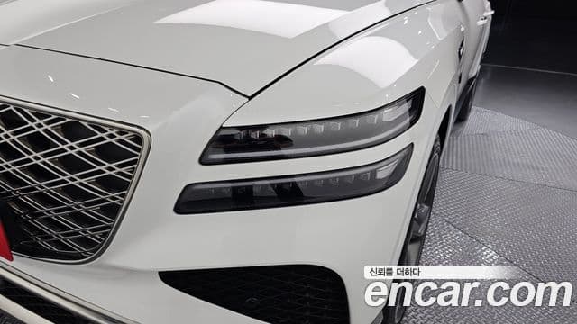 Genesis GV80 2023 — ფოტო 12/31