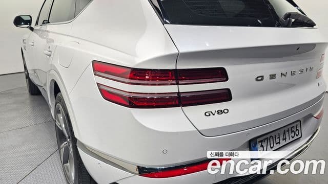 Genesis GV80 2023 — ფოტო 4/31