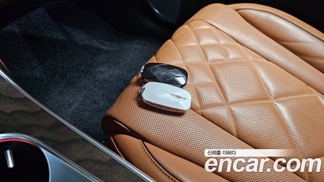 Genesis GV80 2023 — ფოტო 16/31