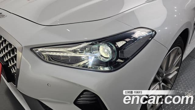 Genesis G70 2019 — Photo 5/32