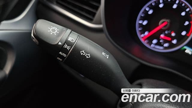 Genesis G70 2019 — Photo 20/32