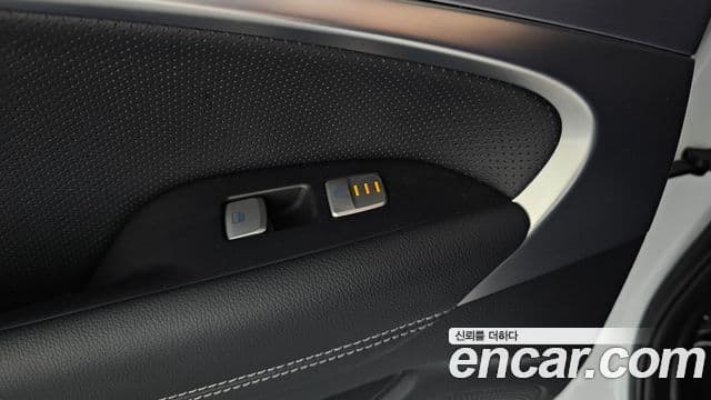 Genesis G70 2019 — Photo 8/32