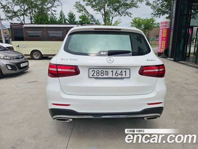 Mercedes-Benz GLC-Class 2019 — Фото 2/20