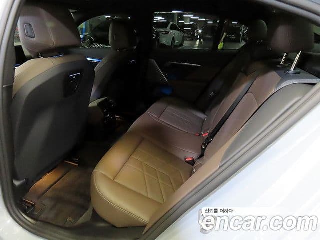 BMW 5 Series 2025 — Şəkil 6/20