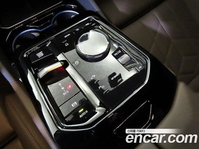 BMW 5 Series 2025 — Şəkil 12/20