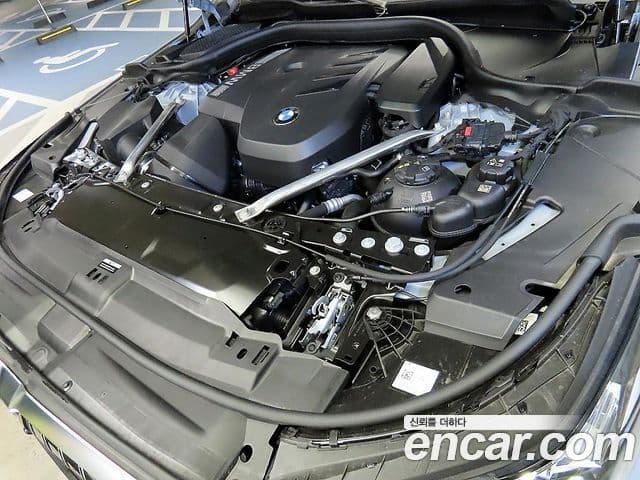 BMW 5 Series 2025 — Şəkil 19/20