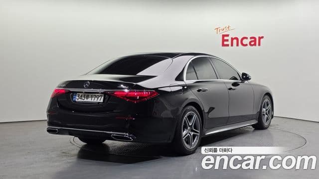 Mercedes-Benz S-Class 2022 — Photo 7/20