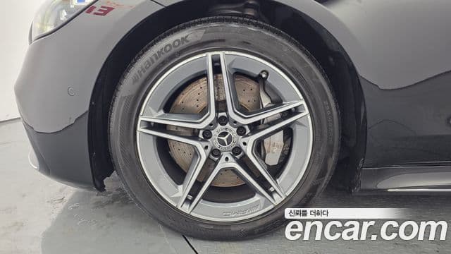 Mercedes-Benz S-Class 2022 — Photo 16/20