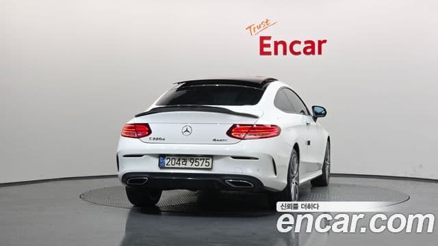 Mercedes-Benz C-Class 2019 — ფოტო 3/20