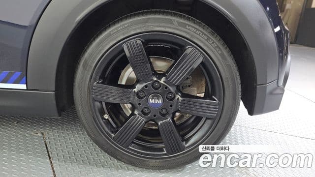 Mini Cooper S 2022 — Photo 5/30