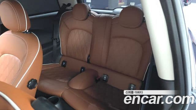 Mini Cooper S 2022 — Photo 23/30