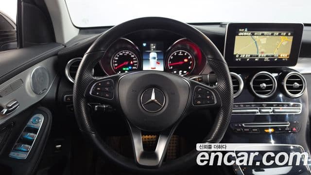 Mercedes-Benz GLC-Class 2019 — Şəkil 12/20