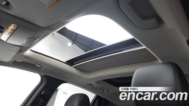 Mercedes-Benz GLC-Class 2019 — Şəkil 18/20