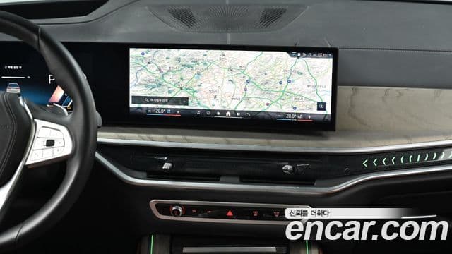 BMW X7 2023 — Photo 17/20