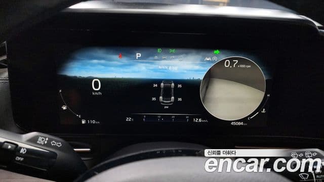 Kia Carnival 2021 — Фото 8/20