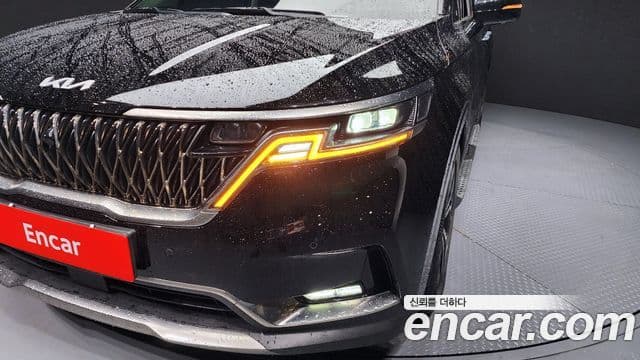 Kia Carnival 2021 — Şəkil 23/36
