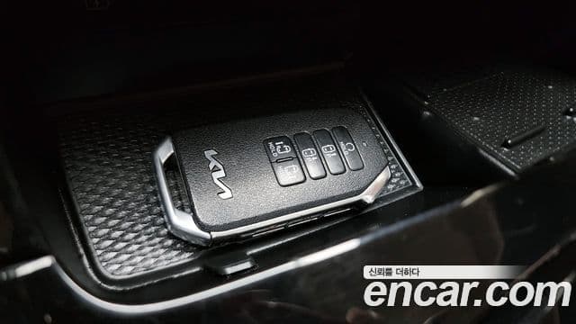 Kia Carnival 2021 — Şəkil 4/36