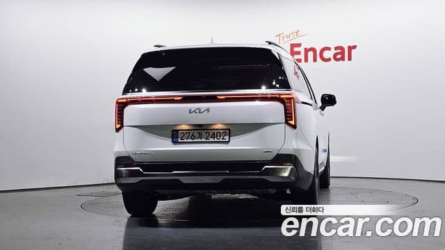 Kia Carnival 2024 — Şəkil 3/20