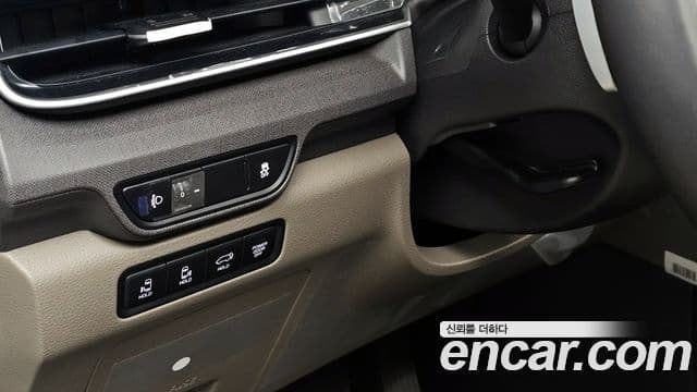 Kia Carnival 2024 — Şəkil 16/20