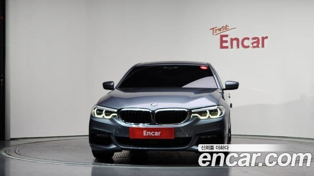 BMW 5 Series 2019 — Фото 3/20