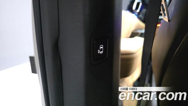 Kia Carnival 2020 — Şəkil 19/20