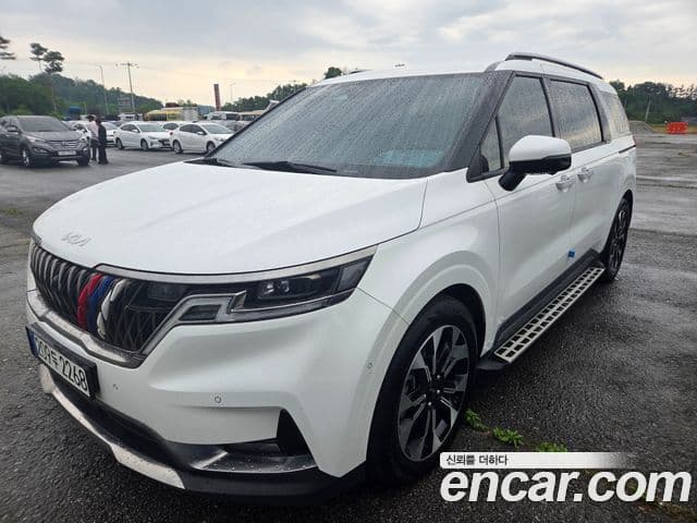 Kia Carnival 2023 — Şəkil 2/11