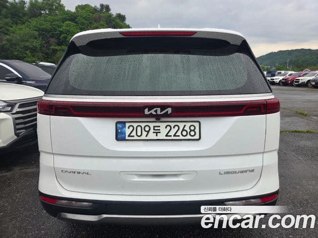 Kia Carnival 2023 — ფოტო 5/11