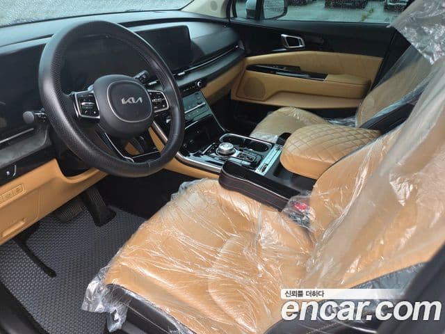 Kia Carnival 2023 — ფოტო 6/11