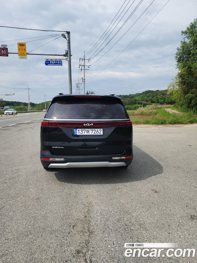 Kia Carnival 2022 — ფოტო 2/11