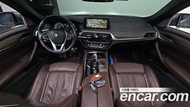 BMW 5 Series 2018 — Şəkil 7/20