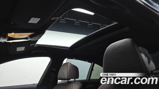 BMW 5 Series 2018 — Şəkil 19/20
