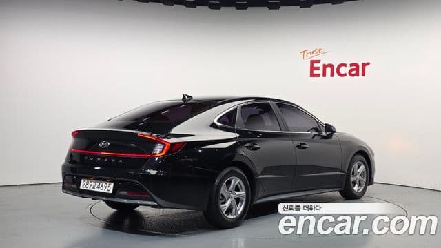 Hyundai Sonata Hybrid 2019 — Photo 19/20