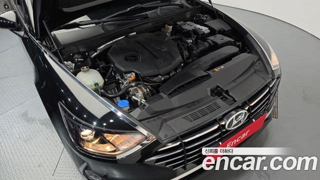 Hyundai Sonata Hybrid 2019 — Photo 16/20