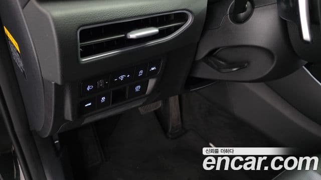 Hyundai Sonata Hybrid 2019 — Photo 12/20
