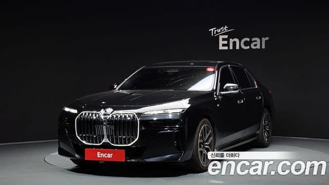 BMW 7 Series 2023 — Şəkil 1/20