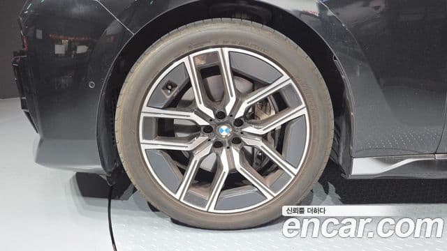 BMW 7 Series 2023 — Şəkil 5/20