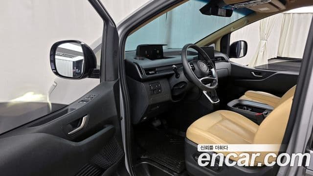 Hyundai Staria 2023 — Şəkil 8/20