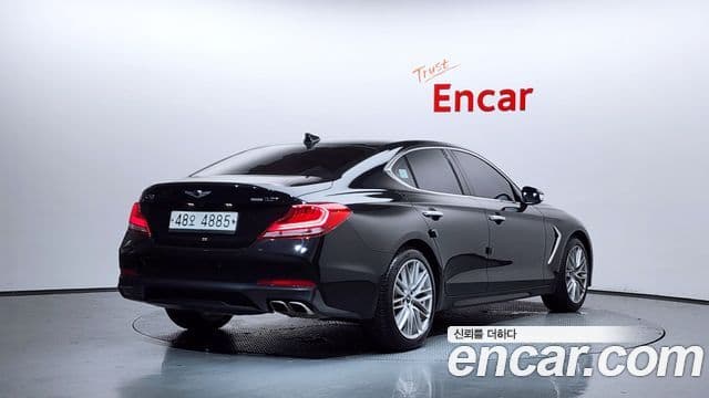 Genesis G70 2019 — ფოტო 2/20