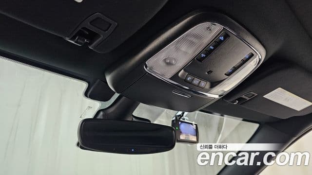 Jeep Grand Cherokee 2019 — ფოტო 17/20