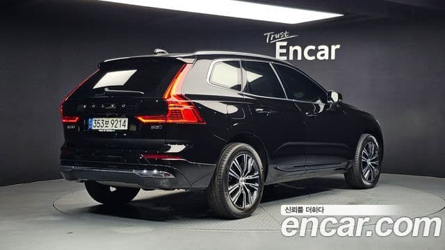 Volvo XC60 2022 — Şəkil 2/20