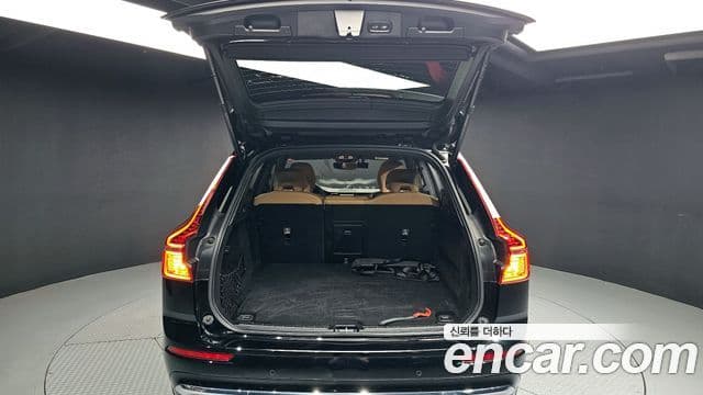 Volvo XC60 2022 — Şəkil 20/20
