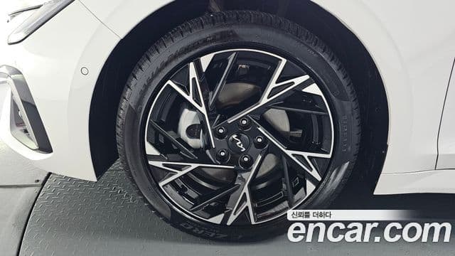 Kia K5 2025 — ფოტო 5/20